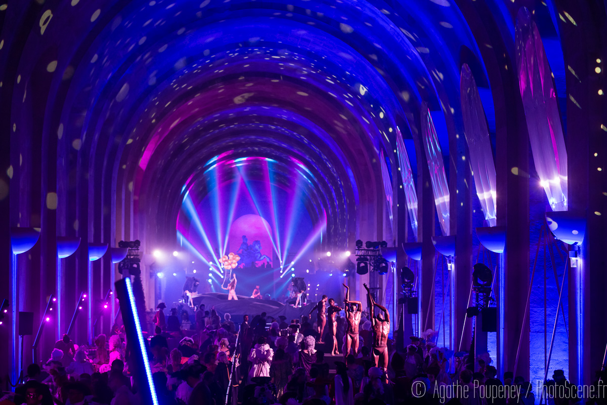 THE GRAND MASKED BALL 2016 IN VERSAILLES CASTLE Paris to Versailles