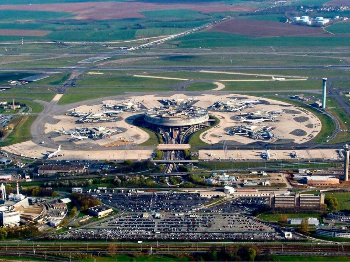 Paris main international airport