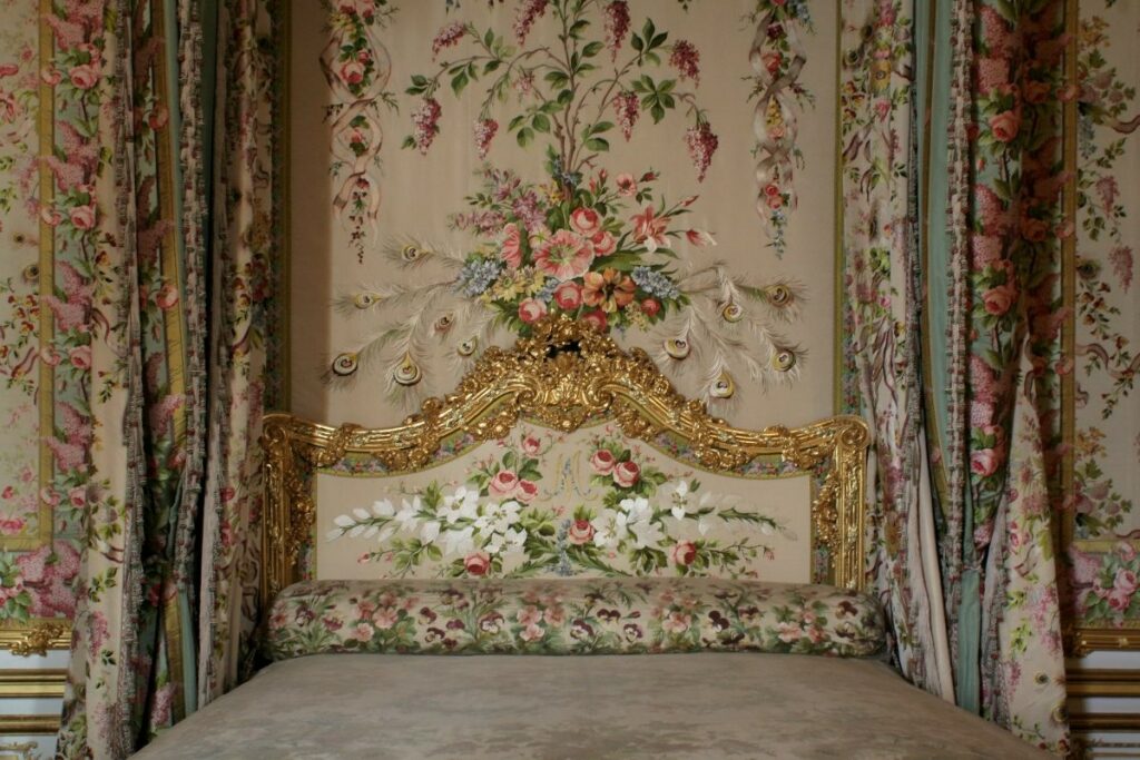 Marie Antoinette Bedroom headboard