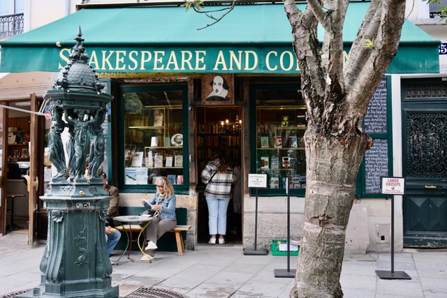 Shakespeare and Company Bookstore, Paris Private Tour