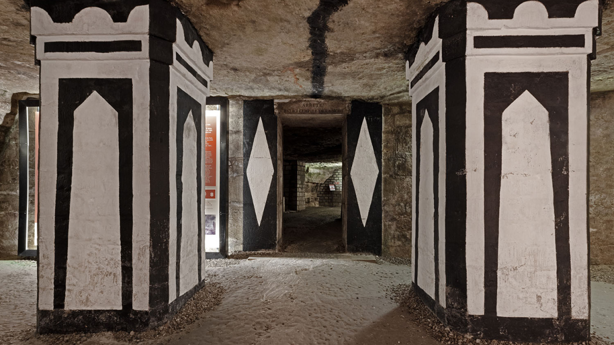Paris Catacombs private tour