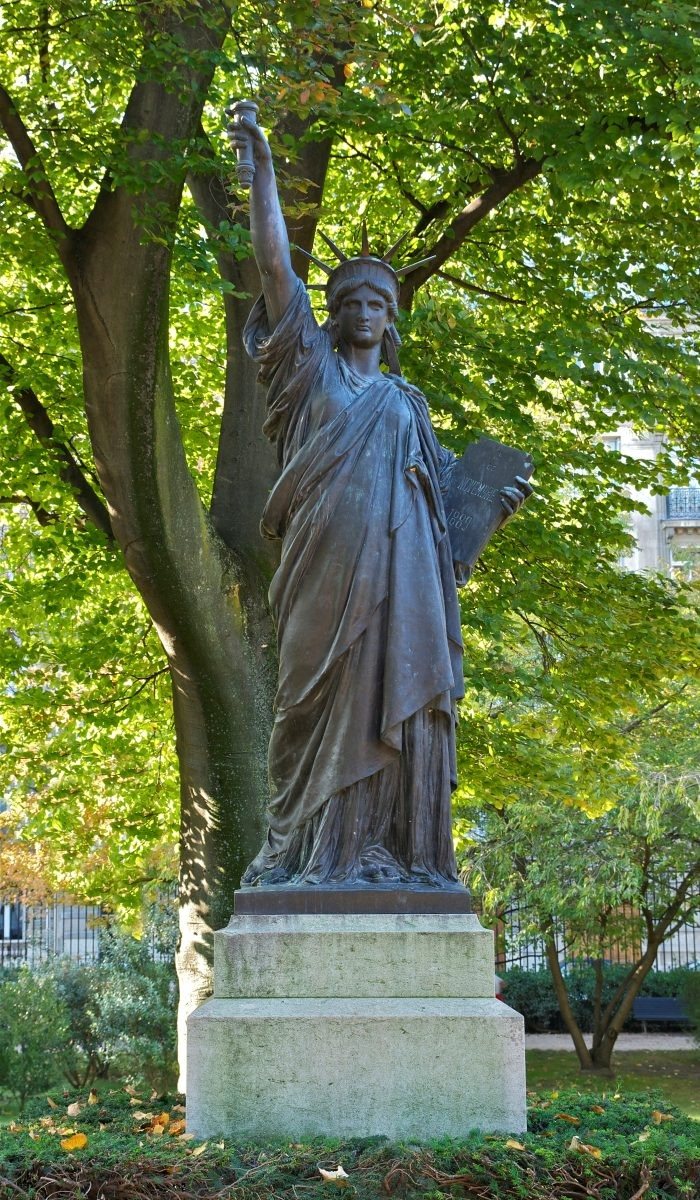 Liberty Leading the People