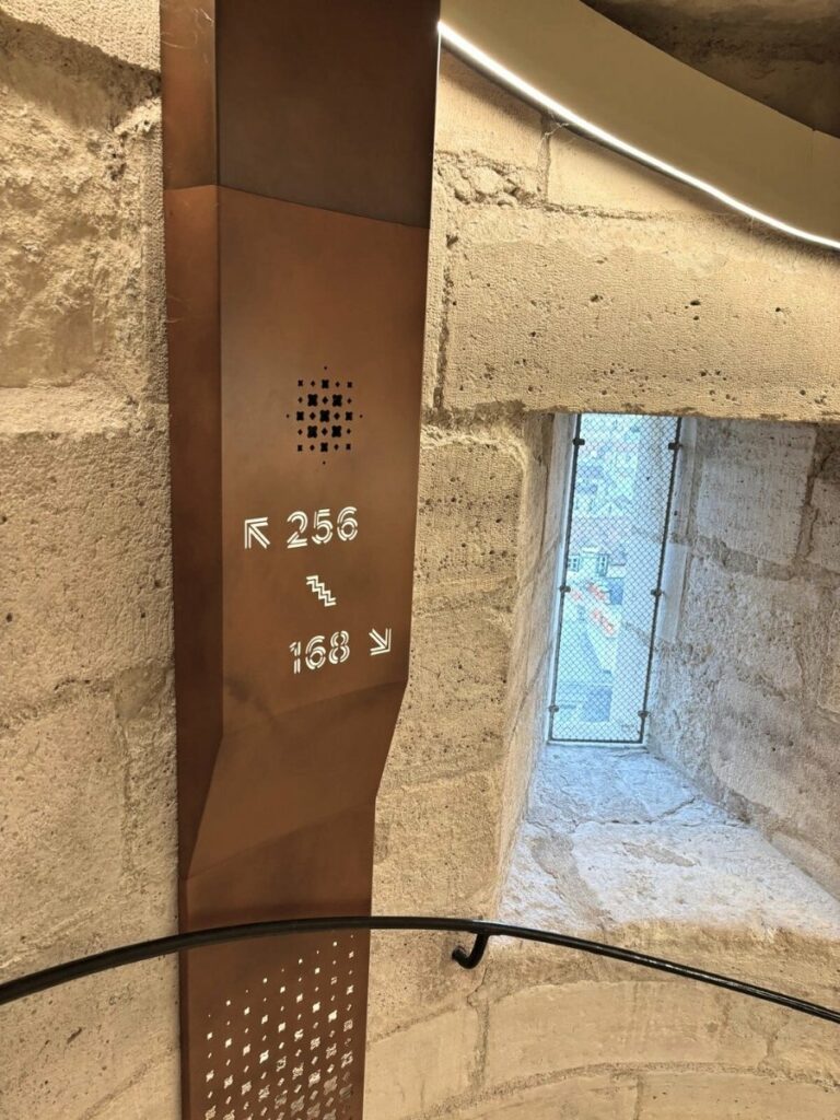 Number of Stairs in Staircase
