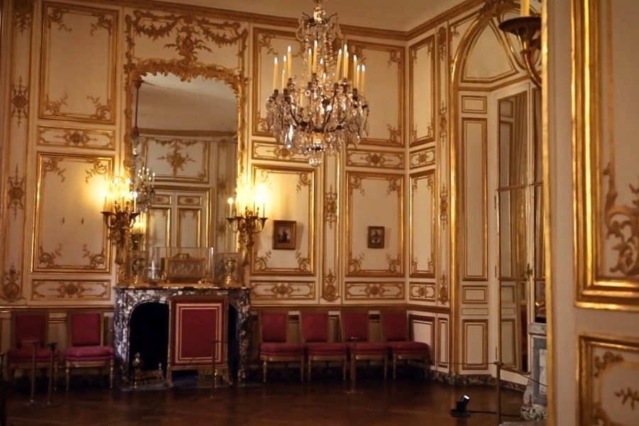 Versailles Rooms Not Open to Public