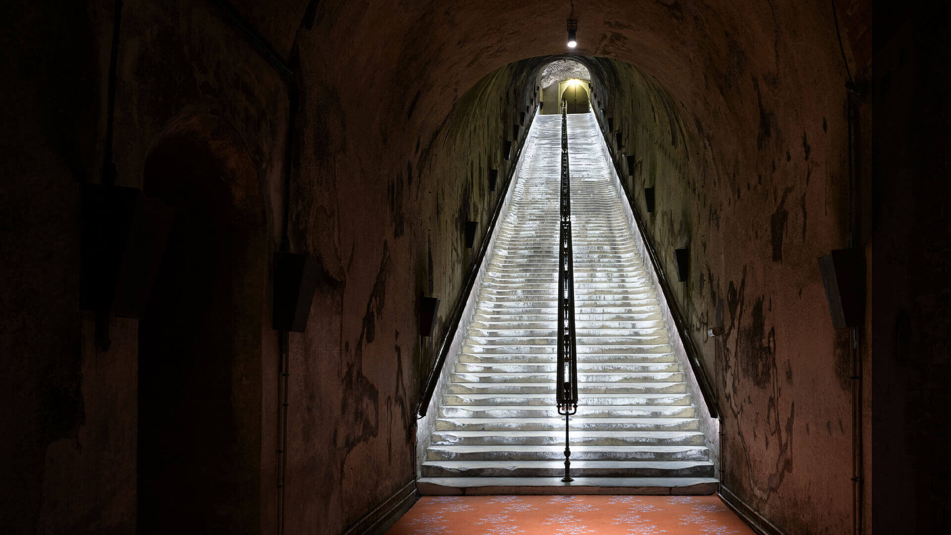 Champagne Tour- Pommery, Reims