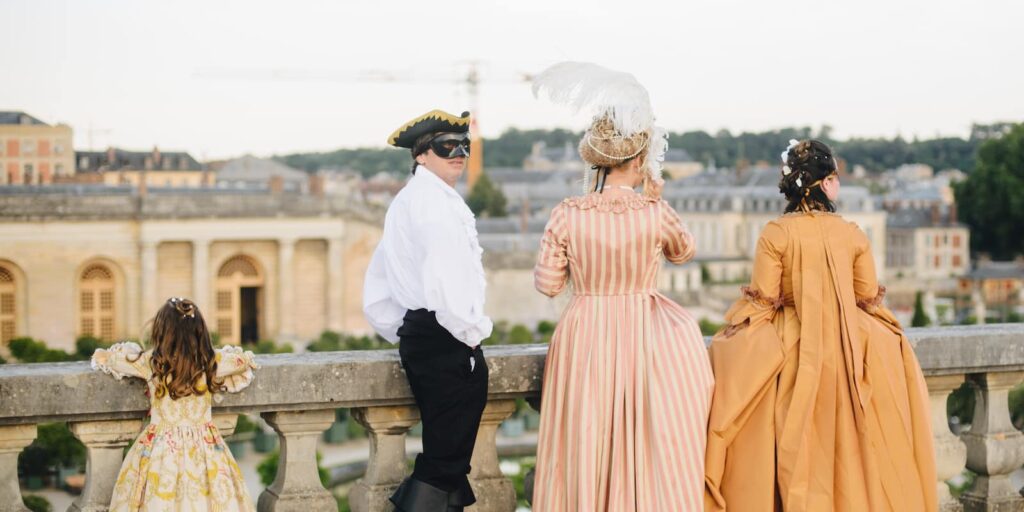 What to wear to a Masquerade Ball?